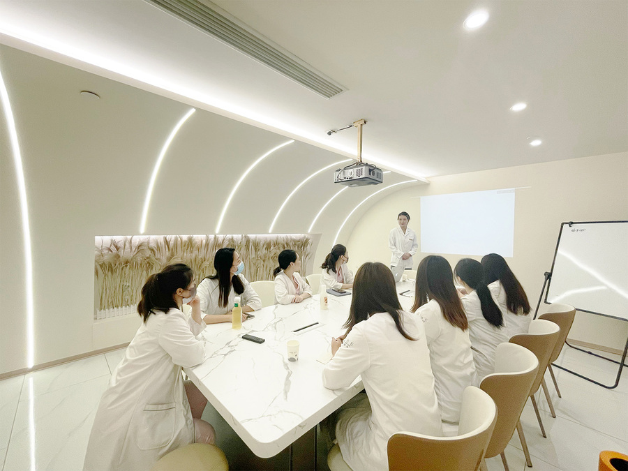 HEBE 국제 피부 관리 전문가 교육 과정 개강 · 현장 사진 5