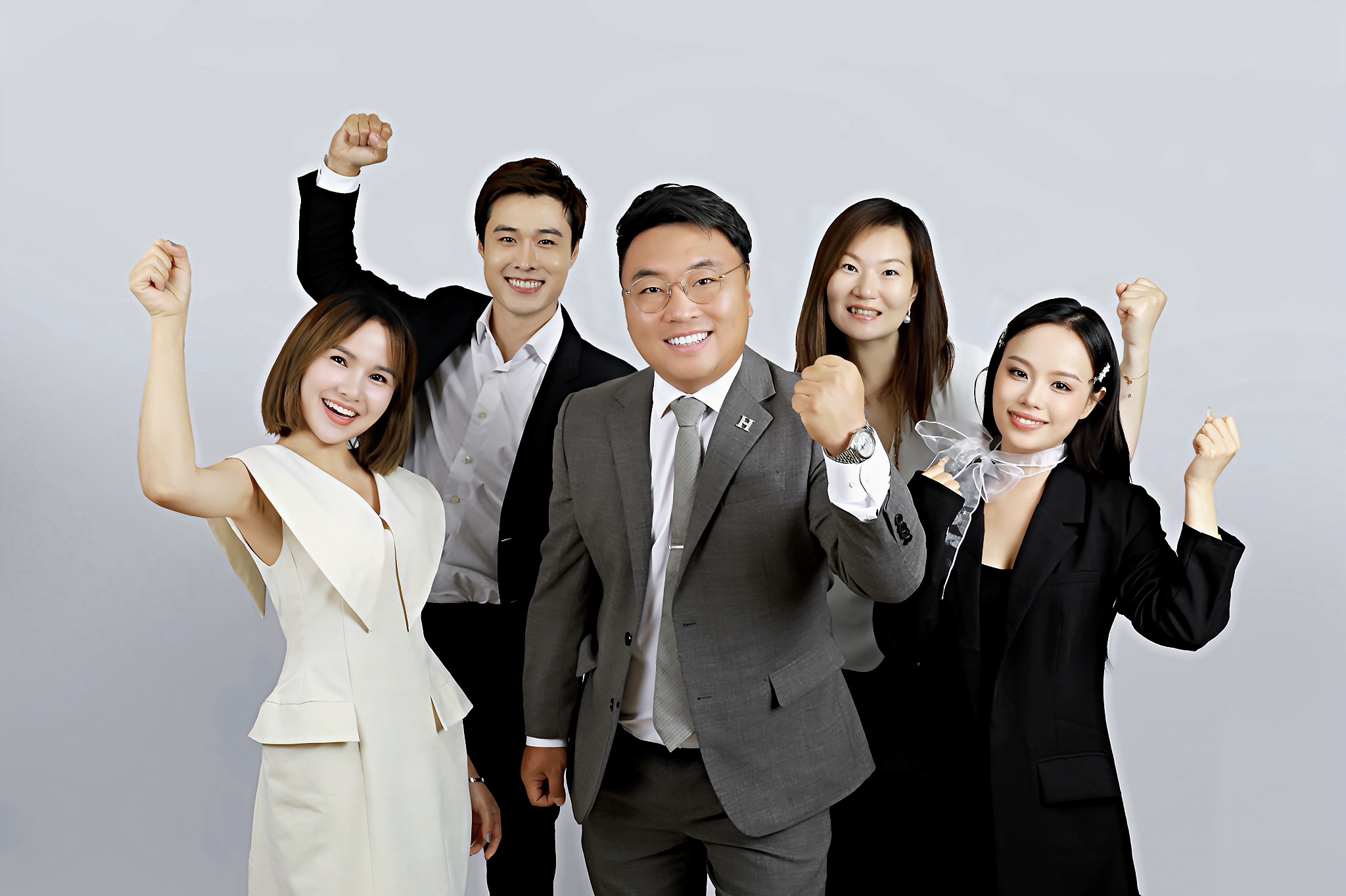 HEBE 북미 핵심 팀 공식 소개 · 현장 사진 1