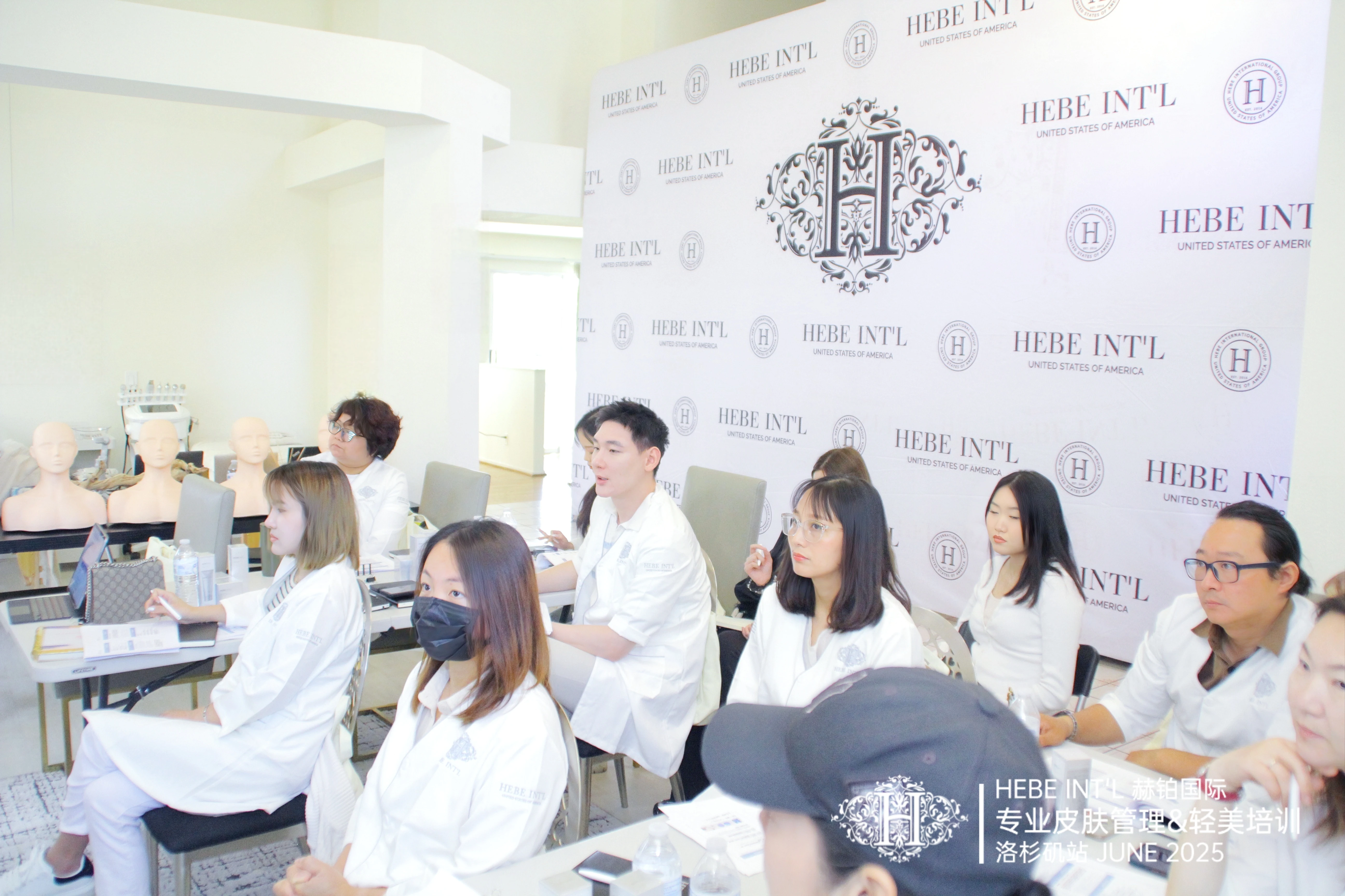 HEBE 로스앤젤레스 첫 피부 관리·미용 교육, 체계적인 수업으로 호평 · 현장 사진 2