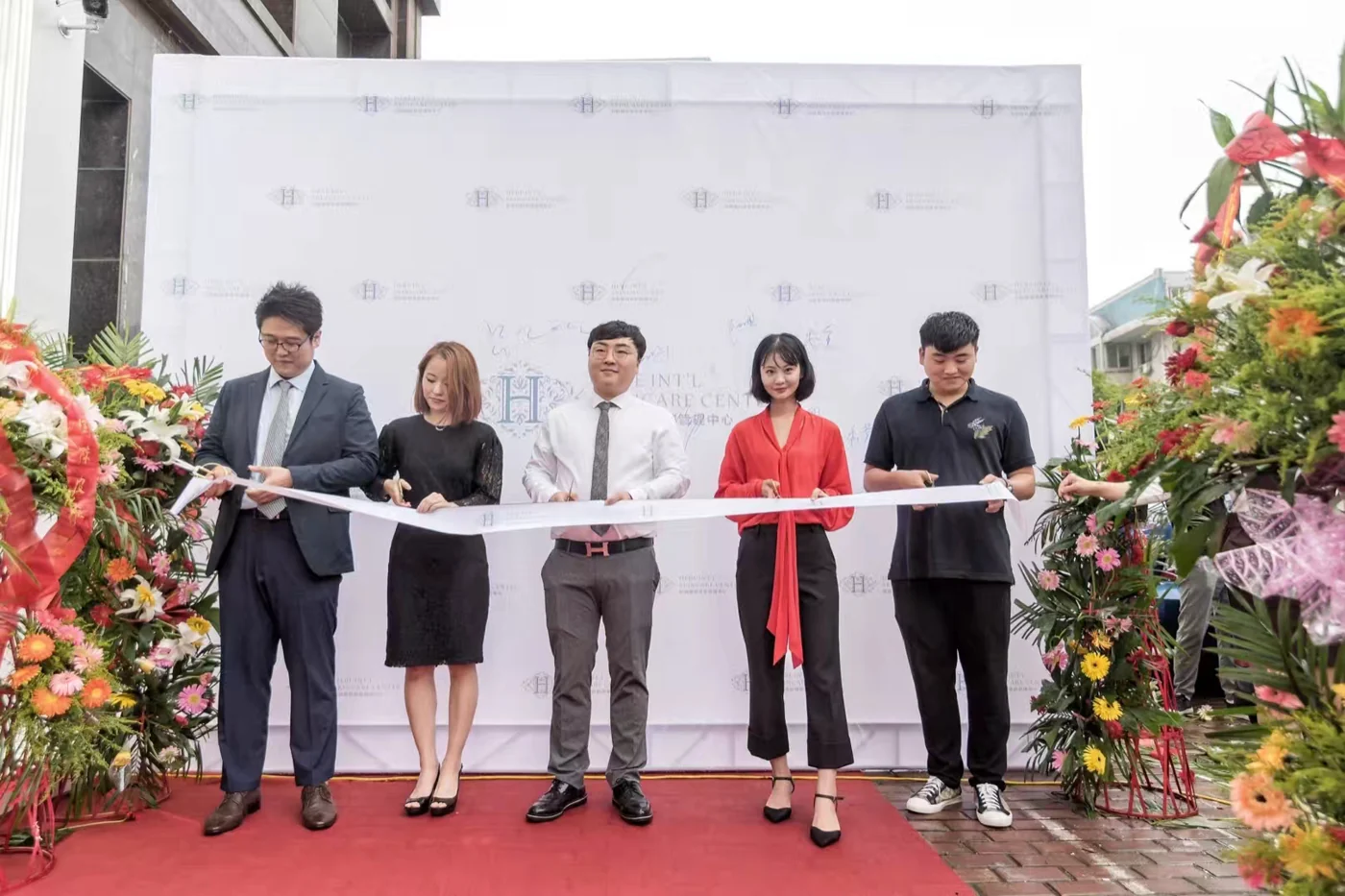 HEBE Opening moments · 02